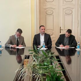 ПОТПИСАНИ ПРОТОКОЛИ О САРАДЊИ ИЗМЕЂУ 6 УСТАНОВА КУЛТУРА ГРАДА ЗРЕЊАНИНА И МУЗЕЈА ЖРТАВА ГЕНОЦИДА