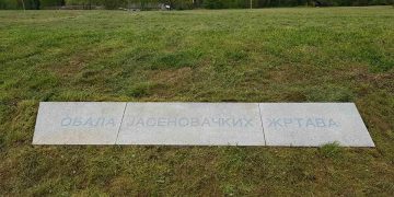 OTKRIVENA SPOMEN-PLOČA NA OBALI JASENOVAČKIH ŽRTAVA U BEOGRADU