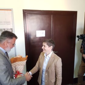 ДЕЛЕГАЦИЈА ФОНДАЦИЈЕ „ЗА СРПСКИ НАРОД И ДРЖАВУ“ ПОСЕТИЛА МУЗЕЈ ЖРТАВА ГЕНОЦИДА