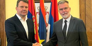 ОДРЖАН САСТАНАК ДИРЕКТОРА МУЗЕЈА ЖРТАВА ГЕНОЦИДА Г. РИСТИЋА И ПРЕДСЕДНИКА ВЛАДЕ АП ВОЈВОДИНЕ Г. МИРОВИЋА
