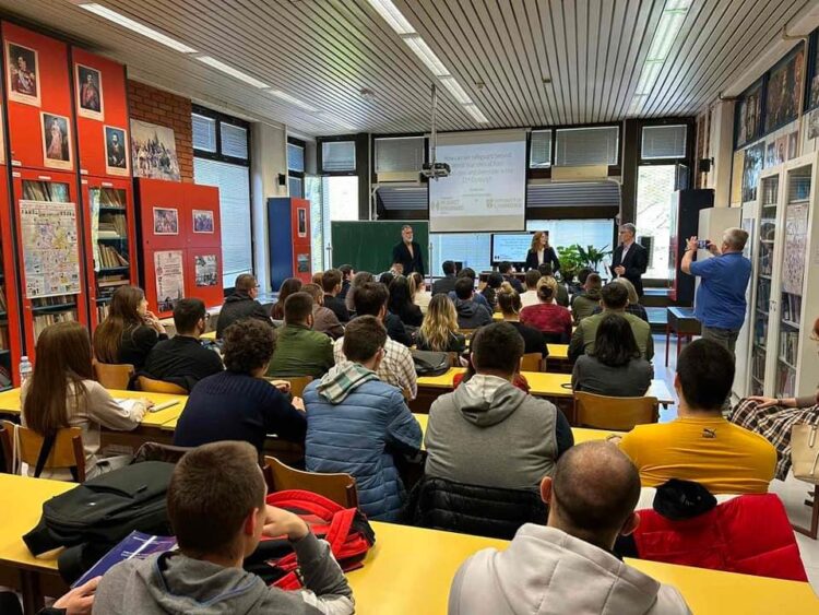 Предавање др Џили Кар на Филозофском факултету Универзитета у Новом Саду