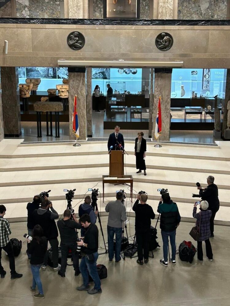 Конференција за медије Музеја жртава геноцида у Народном музеју Србије поводом представљања аутентичног списка дела српске деце спасене захваљујући племенитој акцији Дијане Будисављевић