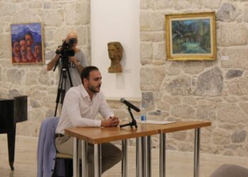 У Музеју Херцеговине у Требињу, историчар г. Бојан Арбутина, кустос Музеја жртава геноцида одржао предавање на тему ,,Шта, како и зашто (не) памтимо?".