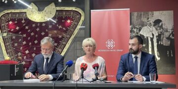Potpisivanje ugovora o razmeni građe i poklonu između Istorijskog muzeja Srbije, Muzeja žrtava genocida i Fondacije Muzeja žrtava genocida.