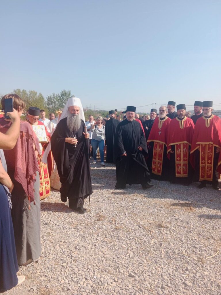 Patrijarh srpski Porfirije hram Svetih novomučenika jasenovačkih.