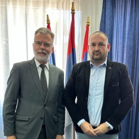 рата, ратних злочина и тражење несталих лица