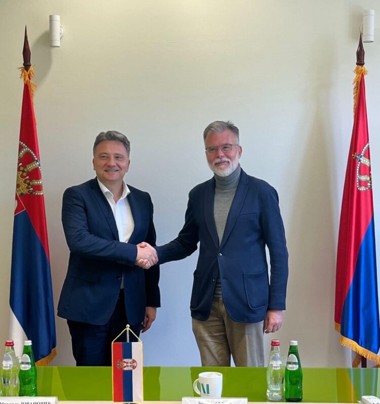 Успостављена сарадња са Министарством информисања и телекомуникација