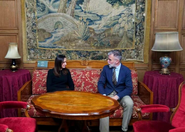 Састанак директорке Музеја примењене уметности и директора Музеја жртава геноцида