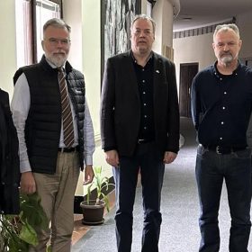 Кнут Фловик Торенсен и др Микаел Стоке у посети Музеју жртава геноцида