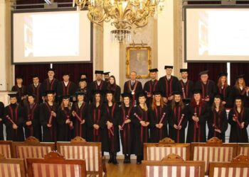 Свечана церемонија уручења докторских диплома у Ректорату Универзитета у Београду