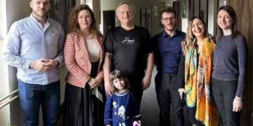 Сусрет са уметницима из области савременог стваралаштва, опере и класичне музике