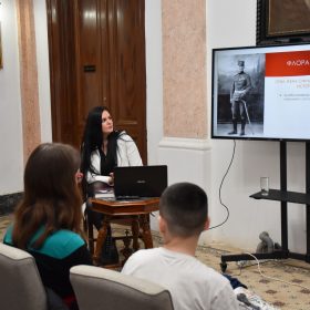 Предавање под називом „ХЕРОИНЕ КОЈЕ НЕЋЕМО ЗАБОРАВИТИ“ г-ђе Биљане Марцојевић у Кикинди