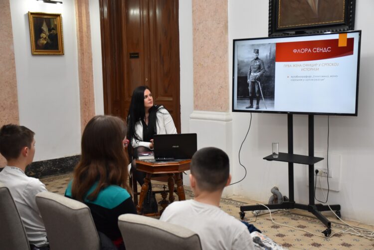 Предавање под називом „ХЕРОИНЕ КОЈЕ НЕЋЕМО ЗАБОРАВИТИ“ г-ђе Биљане Марцојевић у Кикинди