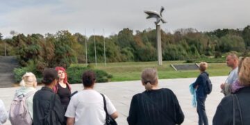 „Јајинци – прошлост која опомиње“ – стручна вођења кроз локалитет некашњег логора ,,Топовске шупе“ и кроз Спомен–парк „Јајинци“