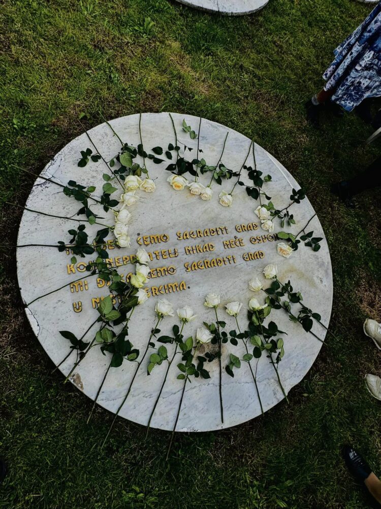 Комеморативно окупљање у Сиску