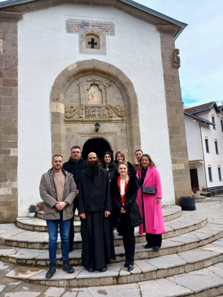 ,,Крст на Косову“ – образовно културни програми на Косову и Метохији