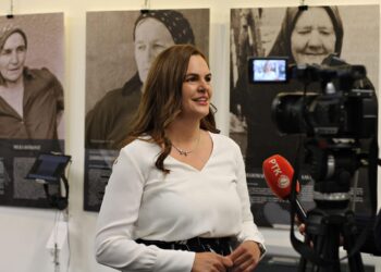 Изложба „Ратне хероине“ отворена у Народној библиотеци „Вук Караџић“ у Крагујевцу